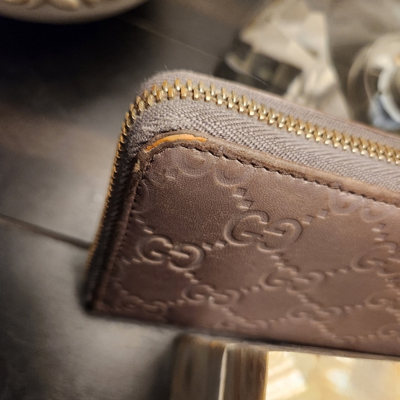 GUCCI GG Leather Zip Wallet in Lavender 2956710959 - Picture 9 of 15